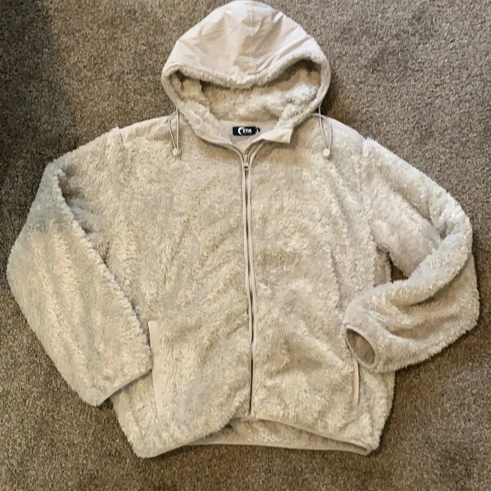 Zyia Sherpa Jacket - Picture 1 of 4